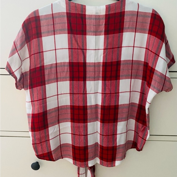 XS Universal Thread Goods Co. Red Plaid short sleeve blouse - Picture 2 of 3